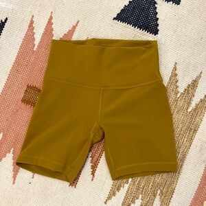lululemon bike shorts